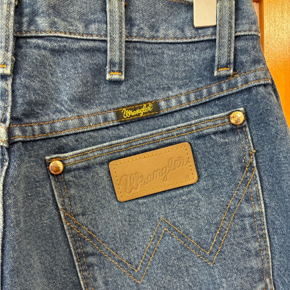 • vintage retro long wranglers dark wash jeans • - Picture 9 of 12